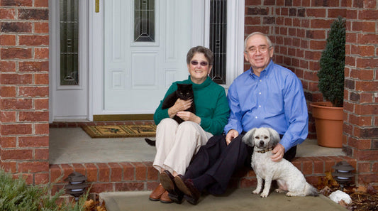 New Book Explains The Real Difference Between Dog And Cat "People"